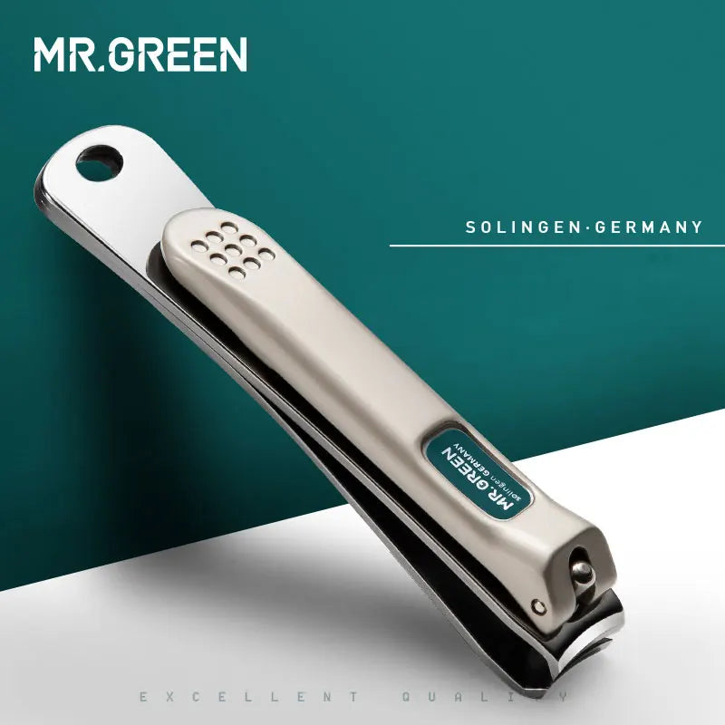 MR.GREEN 12-in-1 Nail Clipper & Grooming Kit