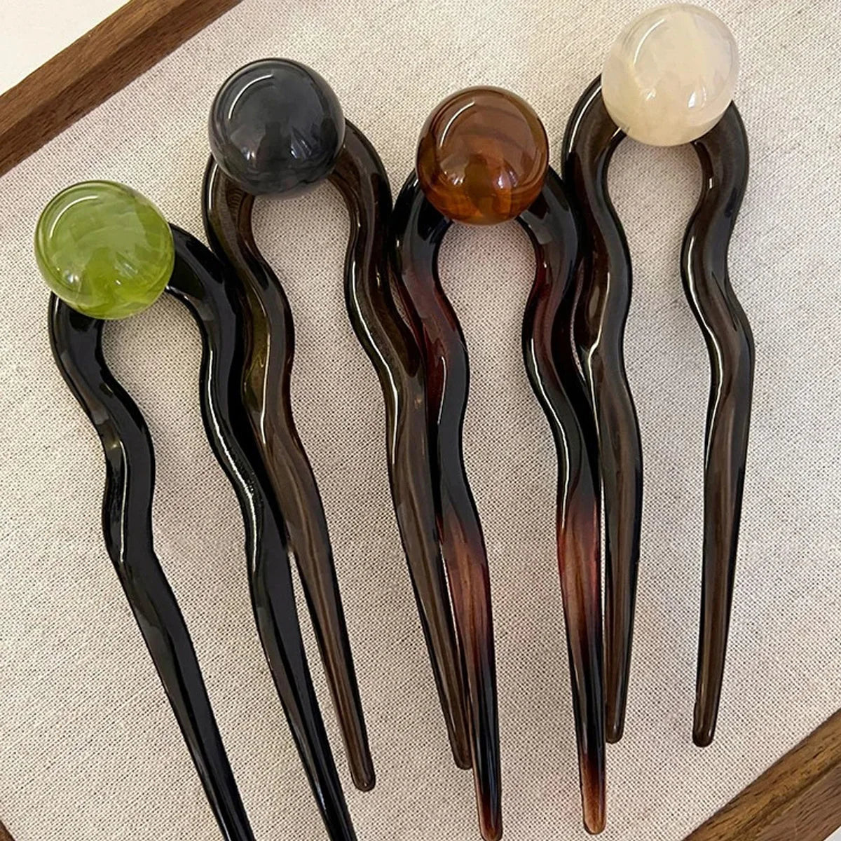 Elegant Pearl U-Shaped Hair Stick